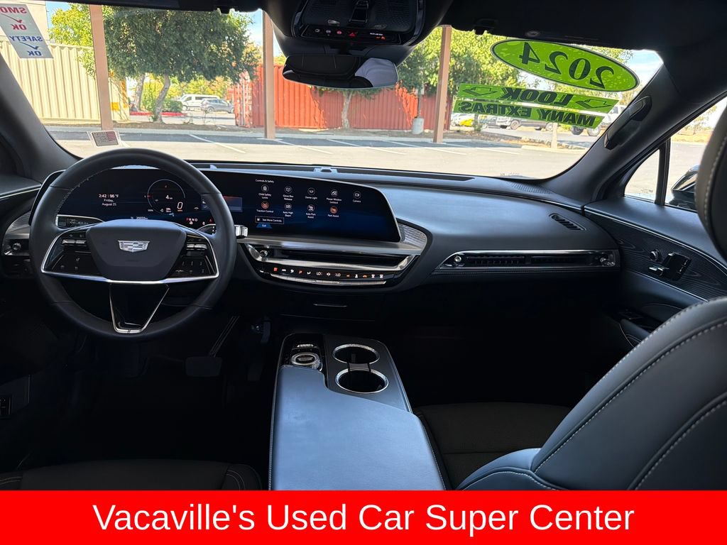 Used 2024 Cadillac Lyriq Luxury RWD image 12