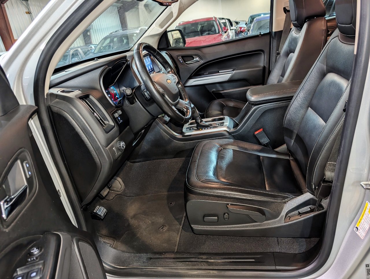 Used 2019 Chevrolet Colorado LT w/ Colorado RST Special Edition RWD image 14