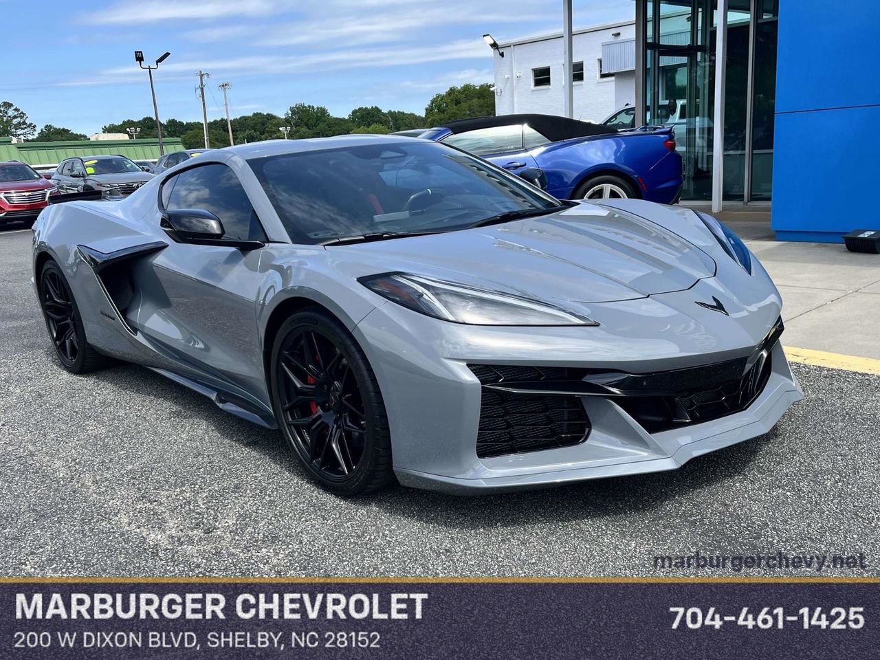 Used 2025 Chevrolet Corvette Z06 RWD image 1