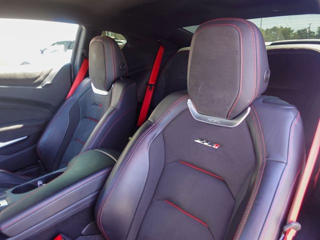 Used 2018 Chevrolet Camaro ZL1 image 13