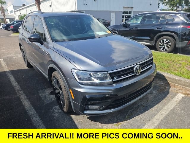 Used 2021 Volkswagen Tiguan SE R-Line FWD image 2