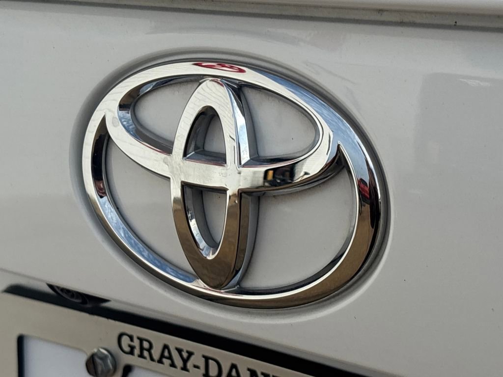 Used 2023 Toyota RAV4 XLE image 31