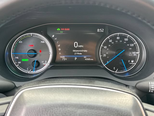 Used 2024 Toyota Venza LE AWD/4WD image 24