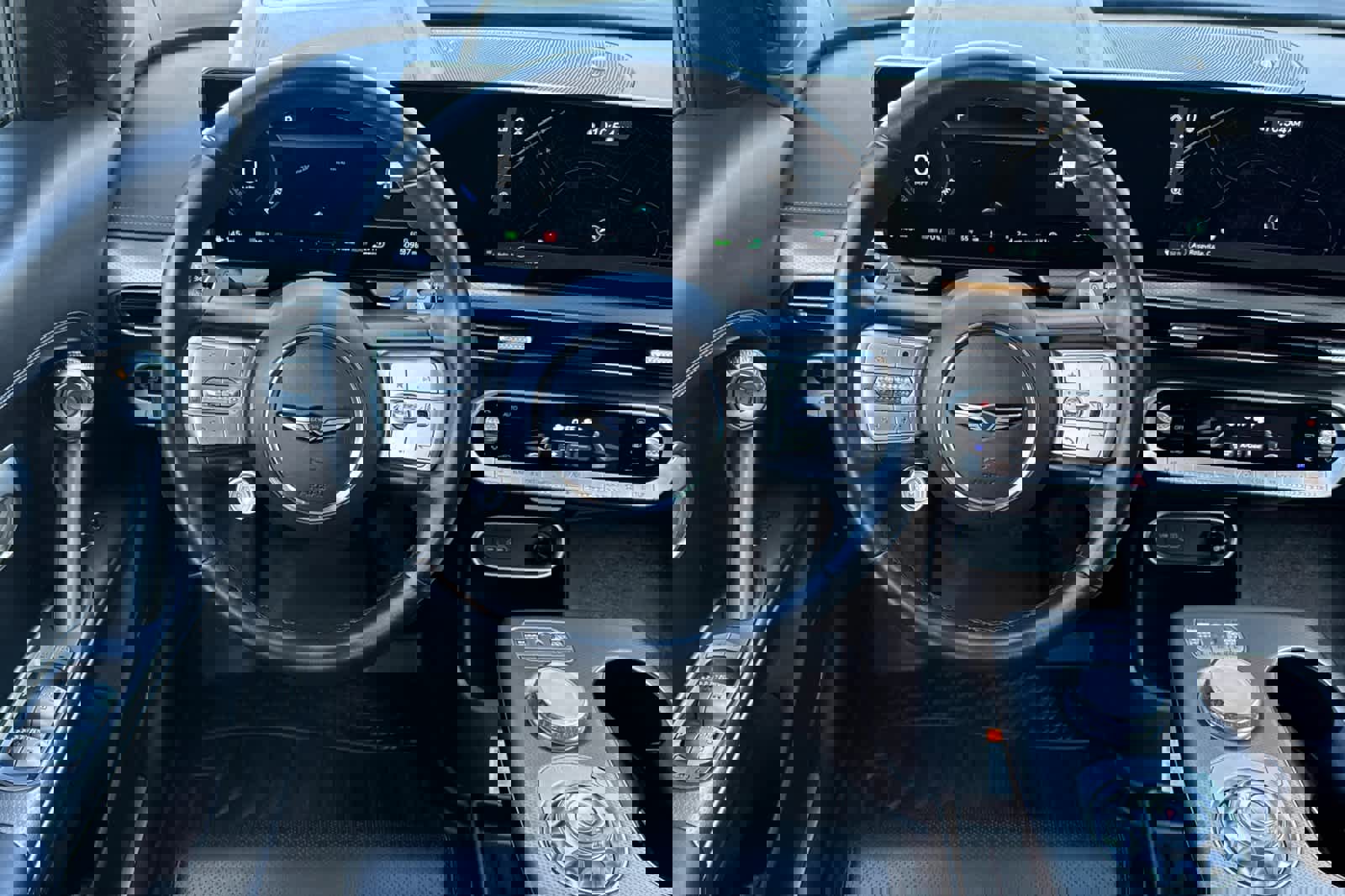 Used 2023 Genesis GV60 Advanced image 15