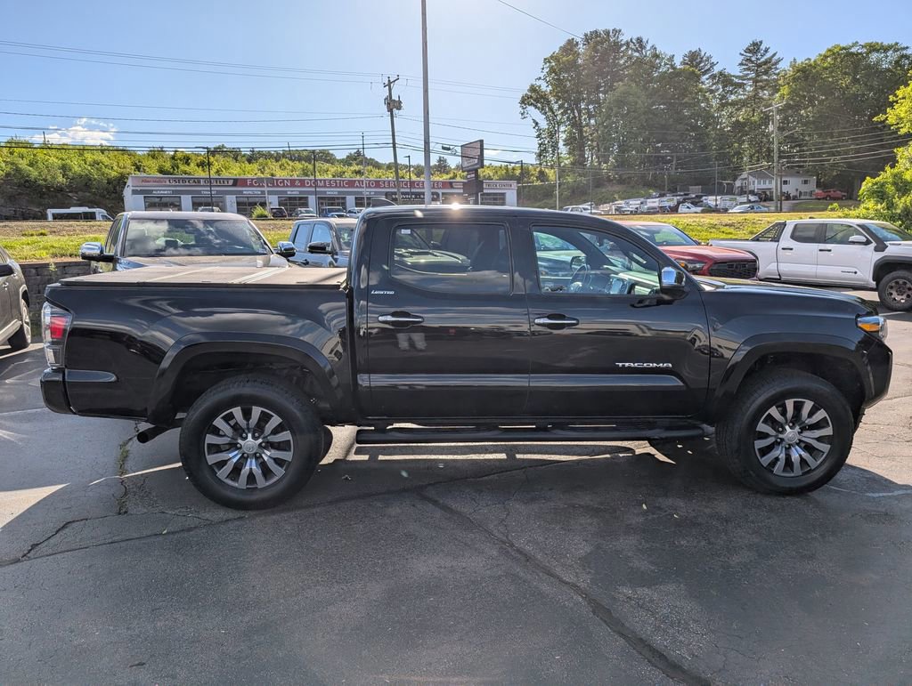 Certified 2022 Toyota Tacoma Limited AWD/4WD image 9