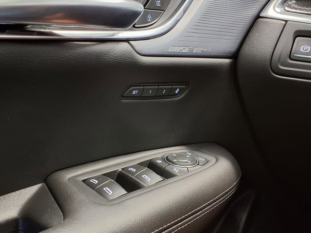 Certified 2024 Cadillac XT5 Sportv w/ Technology Package image 33