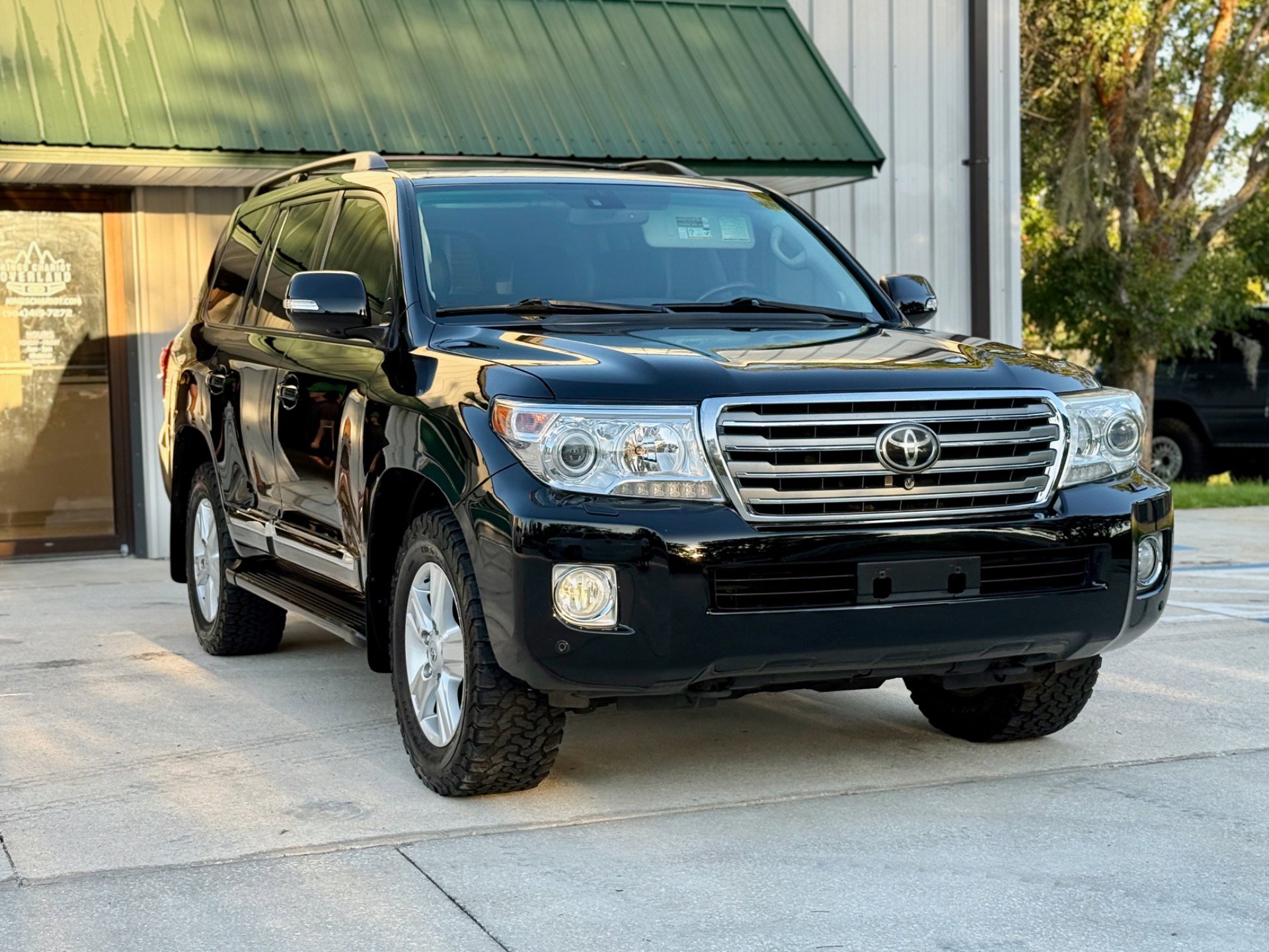 Used 2013 Toyota Land Cruiser image 4