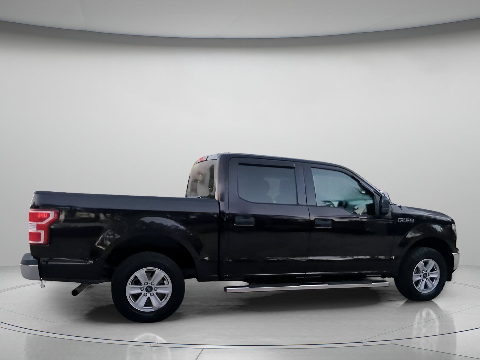Used 2018 Ford F150 XLT RWD image 30