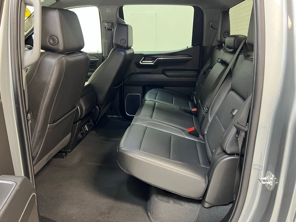 Used 2025 GMC Sierra 1500 SLT image 28