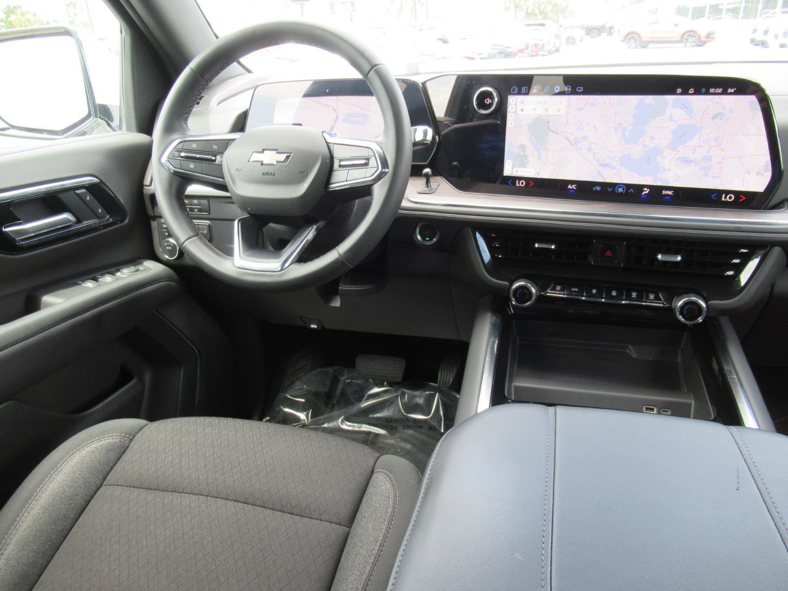 Certified 2025 Chevrolet Tahoe LS AWD/4WD image 13