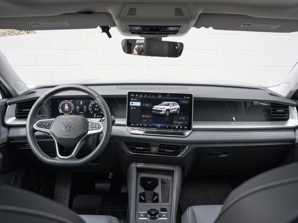 New 2026 Volkswagen Tiguan SE AWD/4WD image 10