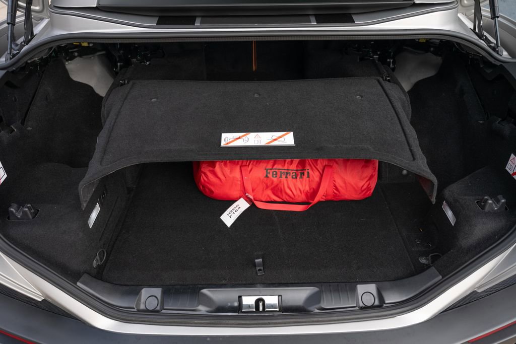 Certified 2019 Ferrari Portofino image 25