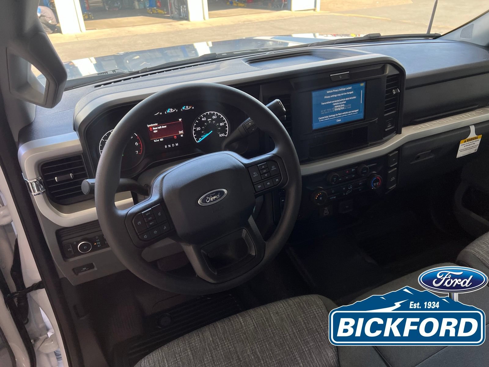 New 2026 Ford F250 XLT w/ FX4 Off-Road Package AWD/4WD image 11