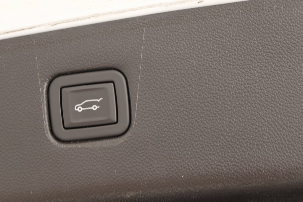 Used 2024 Chevrolet Blazer LT w/ Midnight/Sport Edition FWD image 27