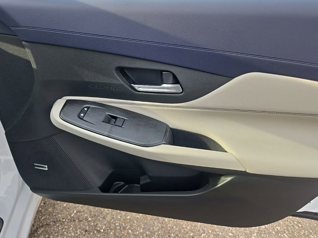 New 2026 Nissan Sentra SL w/ Floor Mat Package FWD image 28