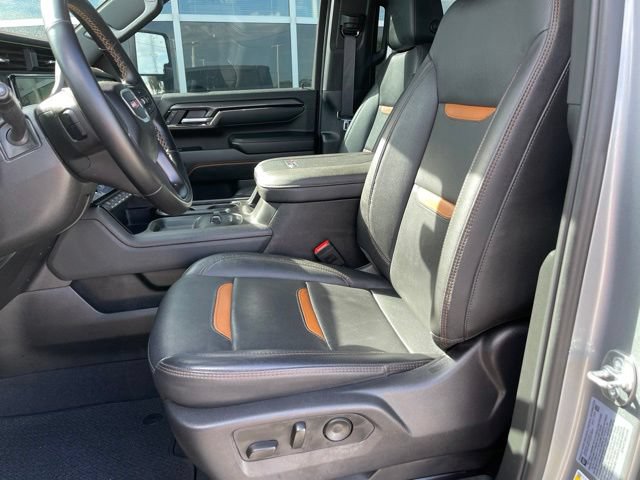 Used 2025 GMC Sierra 3500 AT4 w/ AT4 Premium Plus Package AWD/4WD image 11