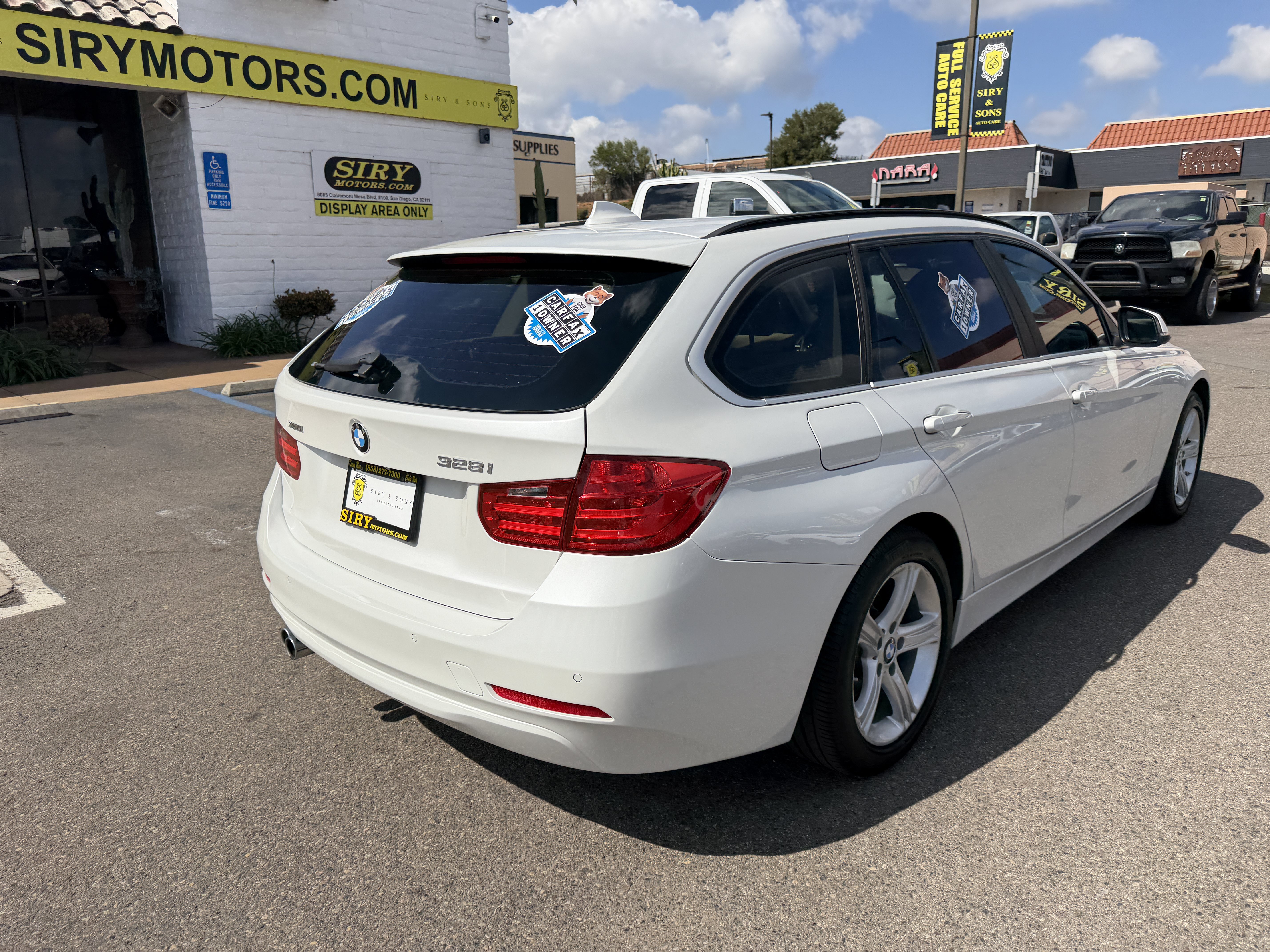 Used 2015 BMW 328i xDrive Wagon AWD/4WD image 3