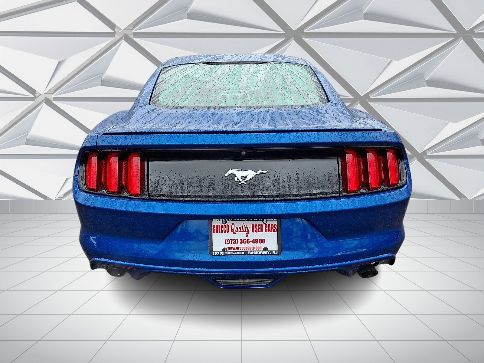 Used 2017 Ford Mustang Coupe RWD image 9
