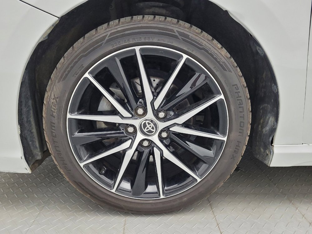 Used 2022 Toyota Camry SE FWD image 31