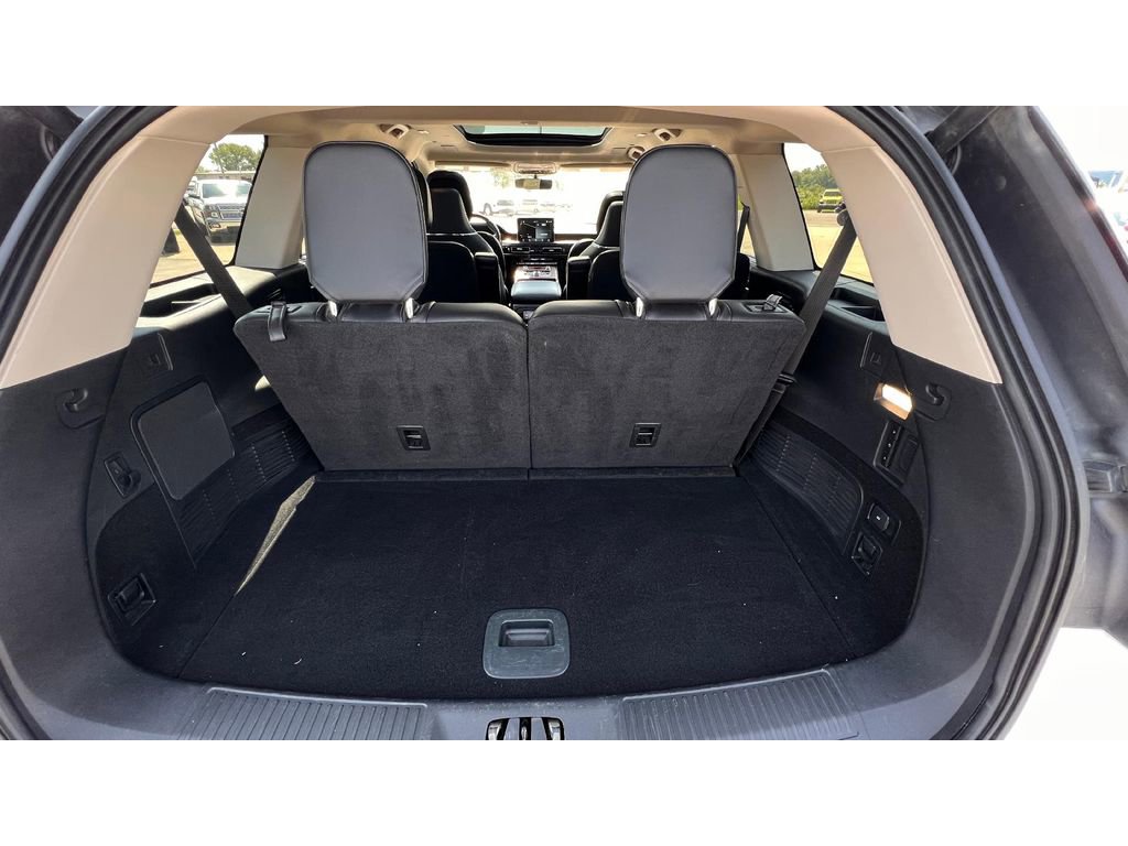 Used 2023 Lincoln Aviator Reserve w/ Equipment Group 201A image 24