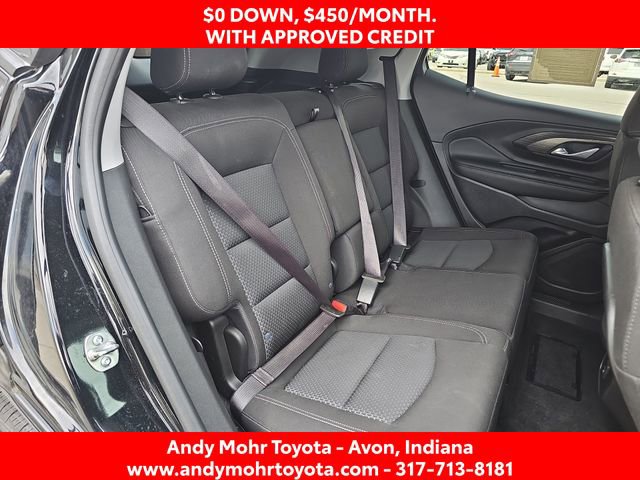 Used 2024 GMC Terrain SLE image 28