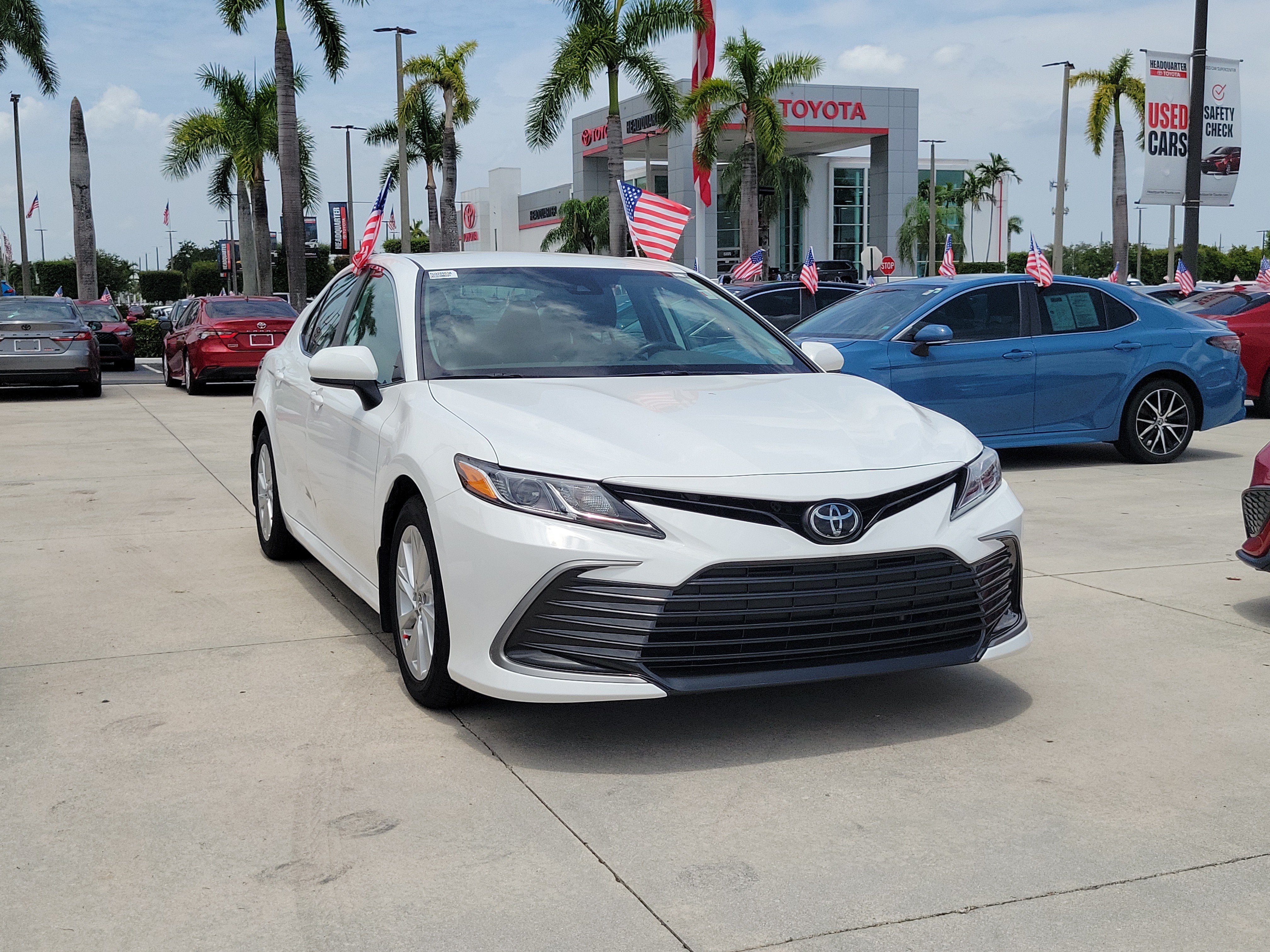 Used 2023 Toyota Camry LE FWD video 2