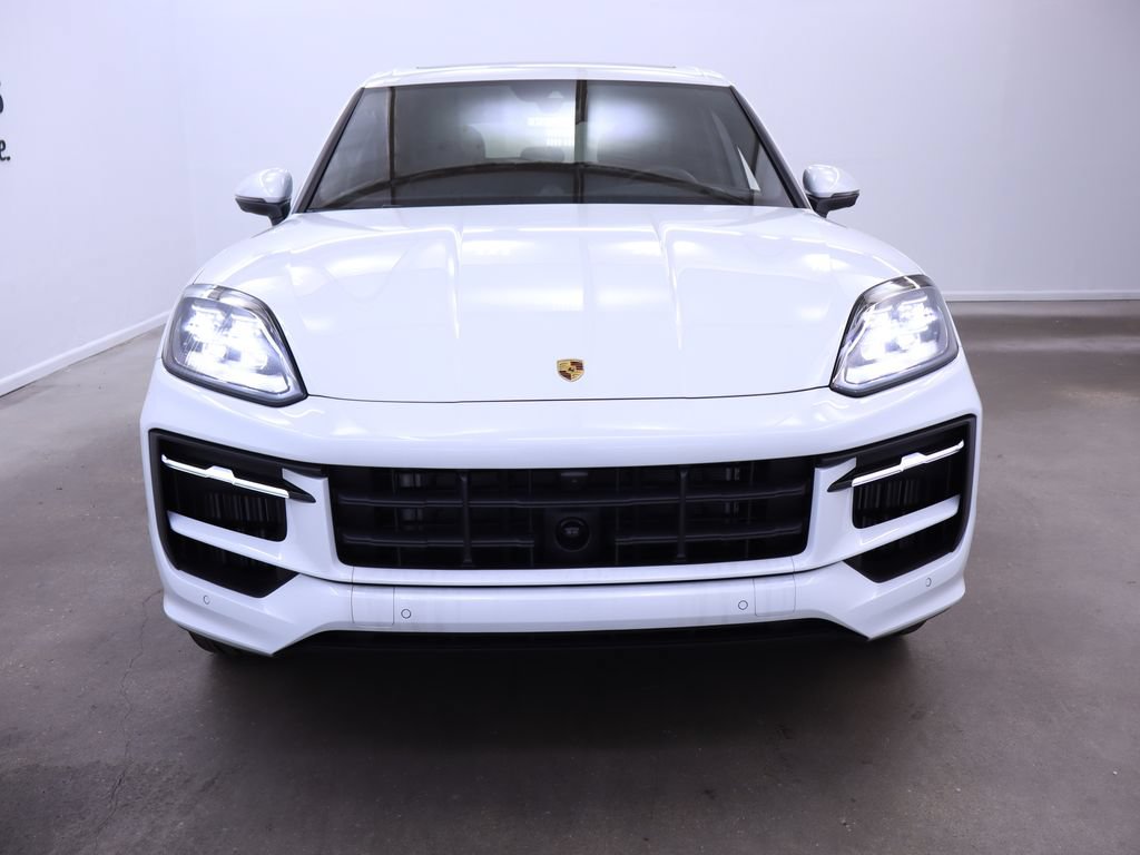 Used 2024 Porsche Cayenne S AWD/4WD image 11