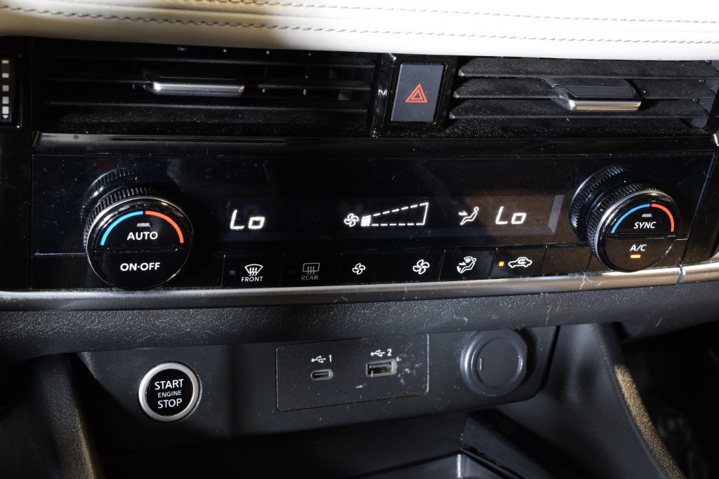 Used 2021 Nissan Rogue SV AWD/4WD image 24