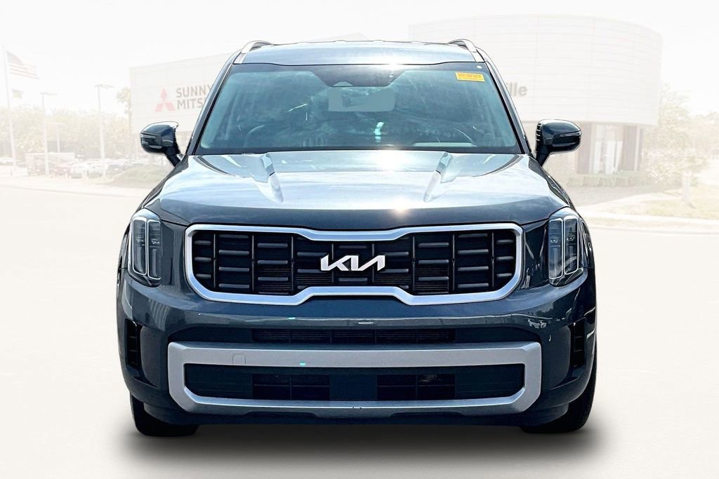 Used 2023 Kia Telluride S AWD/4WD image 2