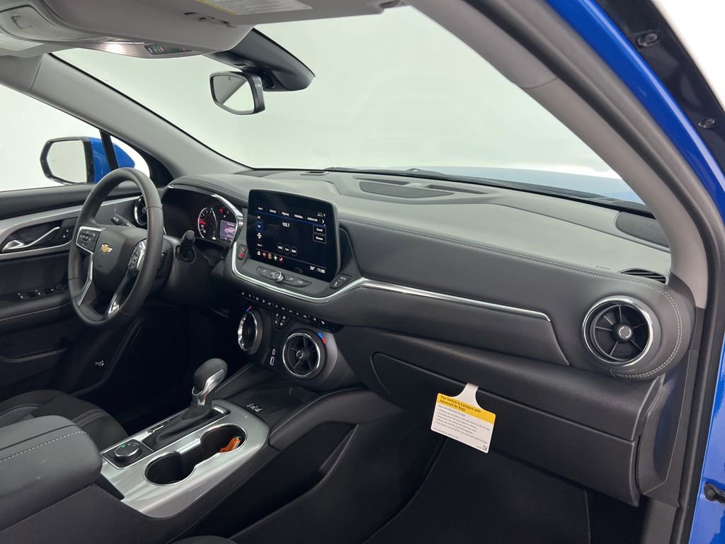 New 2026 Chevrolet Blazer LT w/ Convenience Package FWD image 25