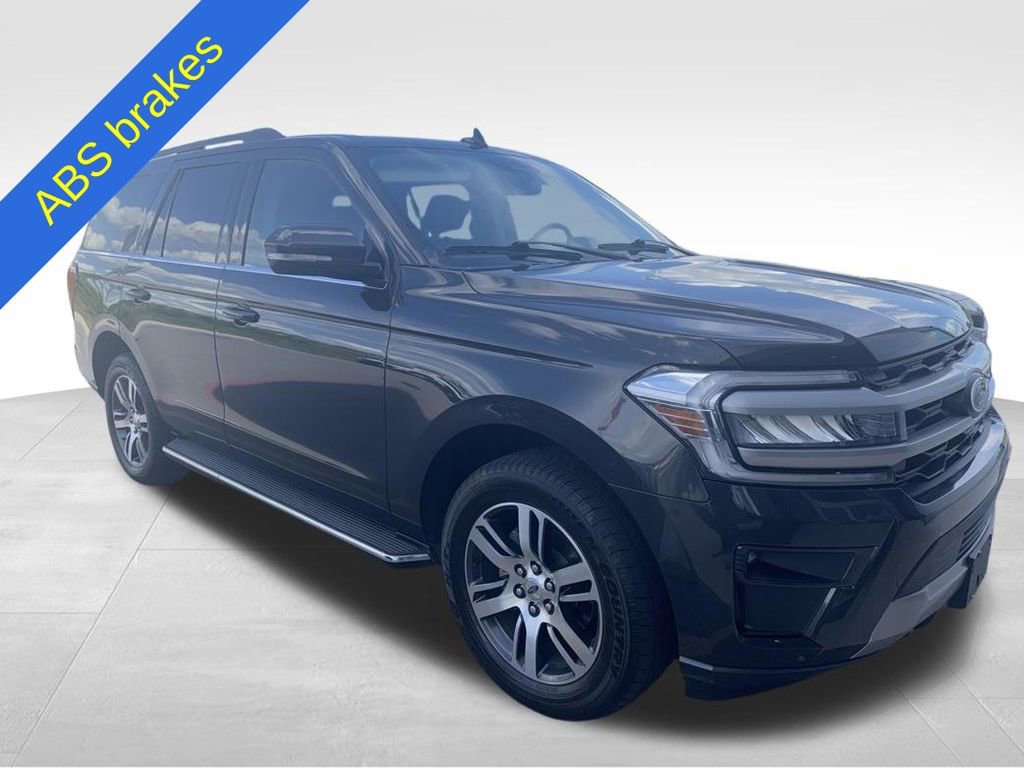 Used 2022 Ford Expedition XLT AWD/4WD image 15
