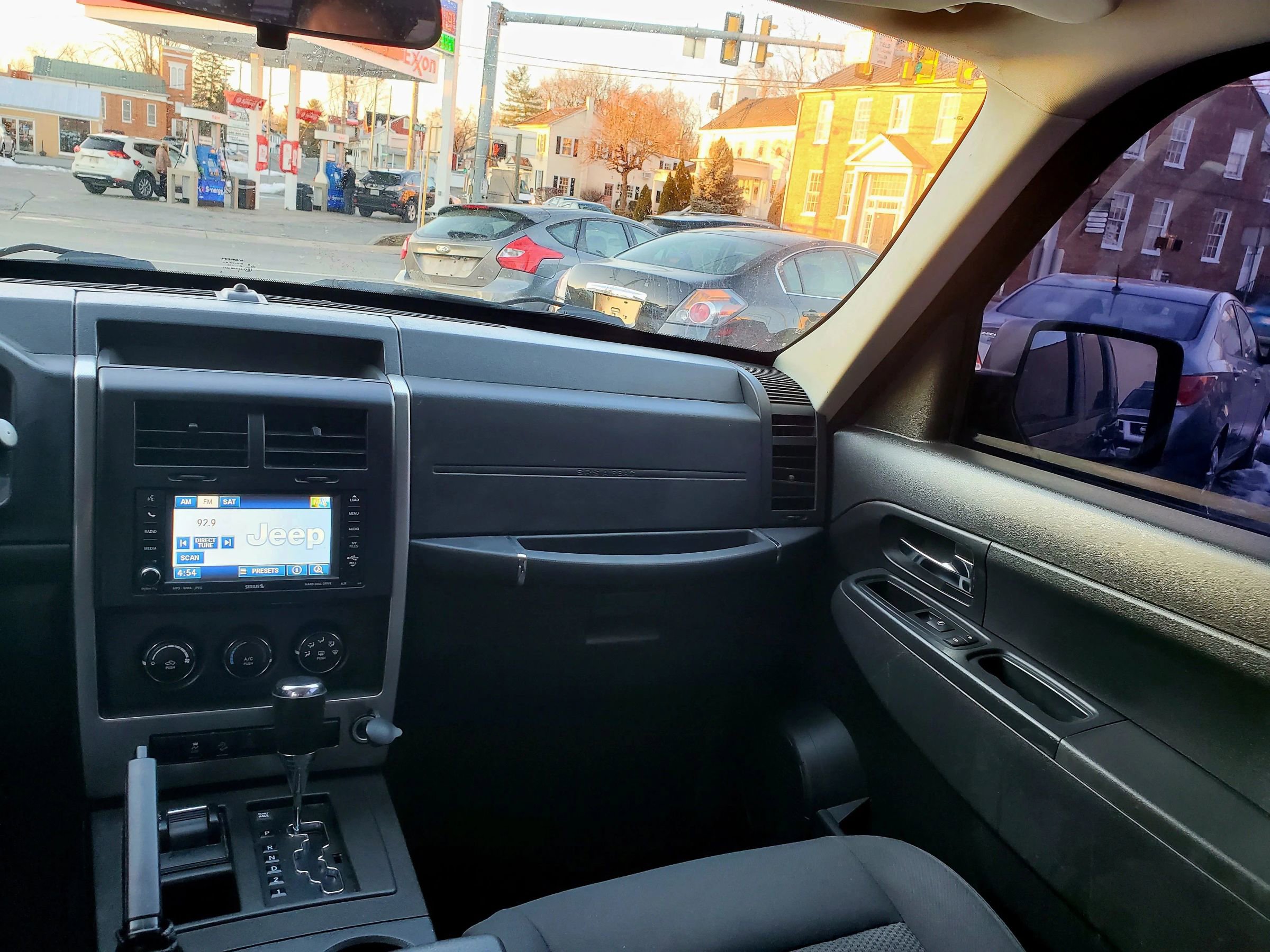 Used 2011 Jeep Liberty Sport AWD/4WD image 20