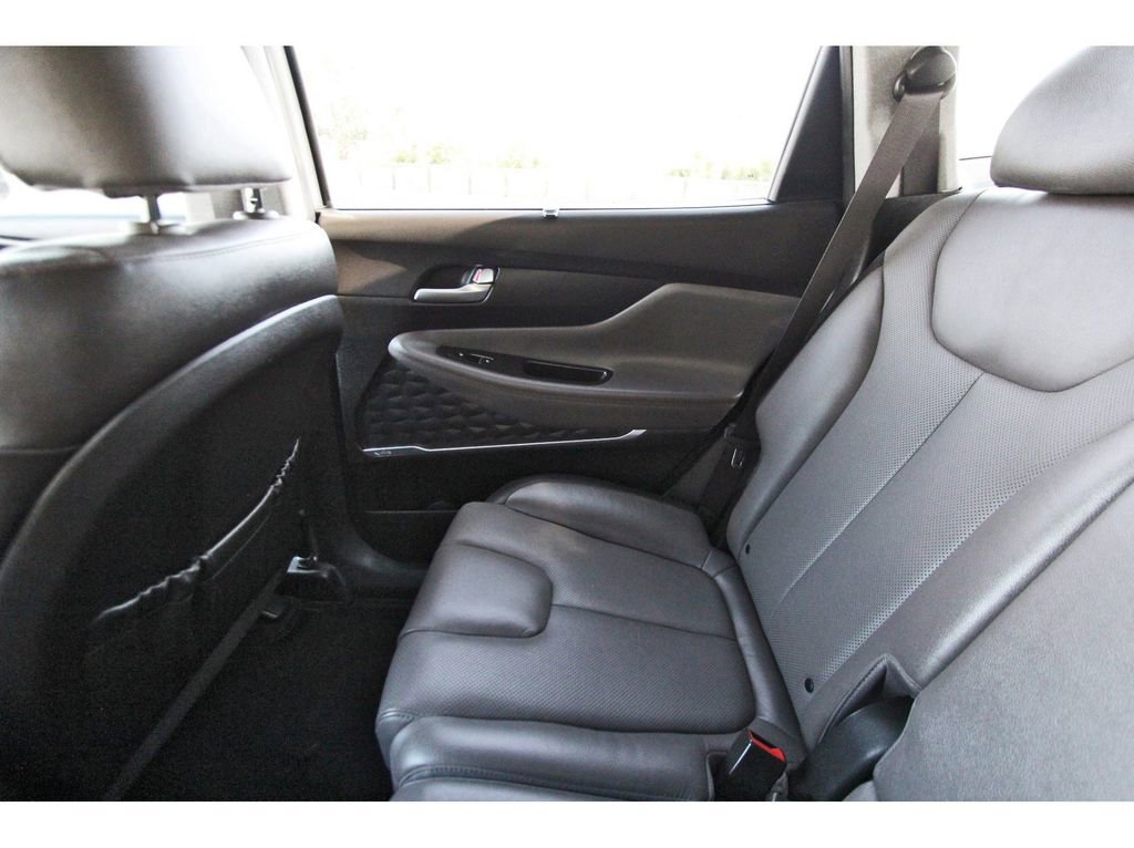 Used 2019 Hyundai Santa Fe Ultimate image 10