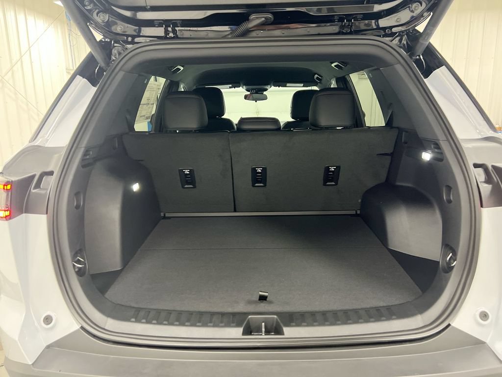 New 2027 Chevrolet Equinox RS AWD/4WD image 24