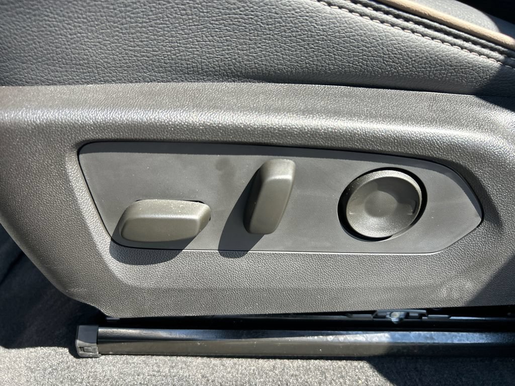Certified 2026 GMC Canyon Denali AWD/4WD image 20