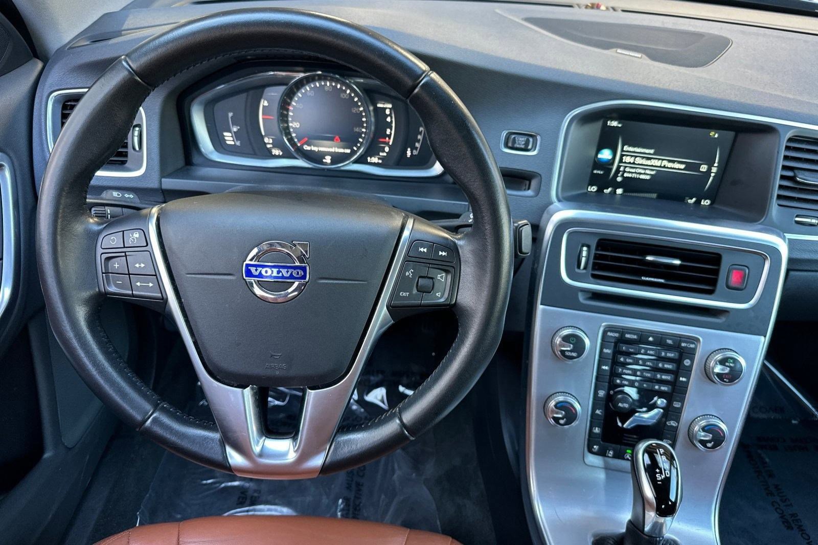 Used 2017 Volvo S60 T5 Inscription Platinum image 30