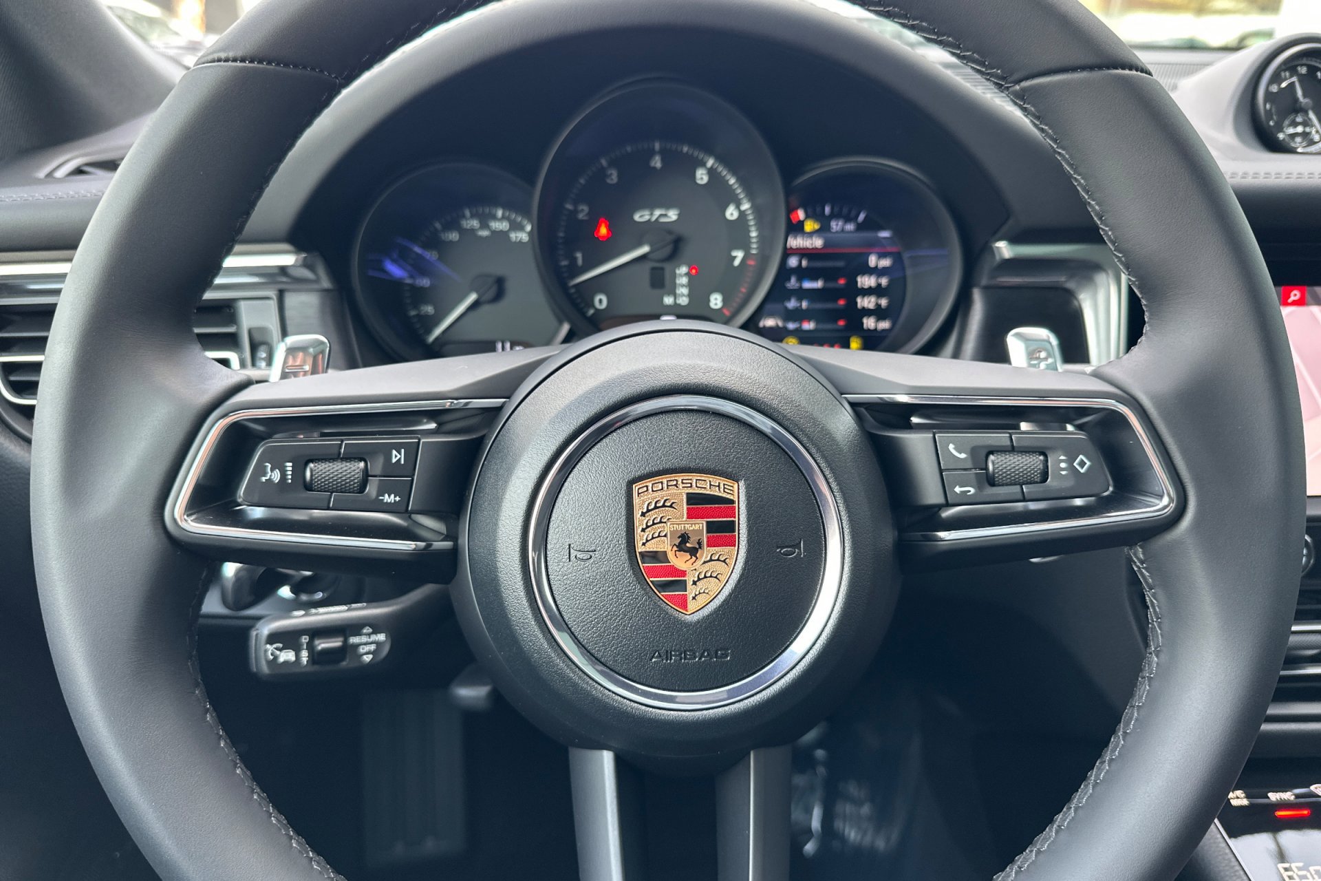 New 2026 Porsche Macan GTS image 29
