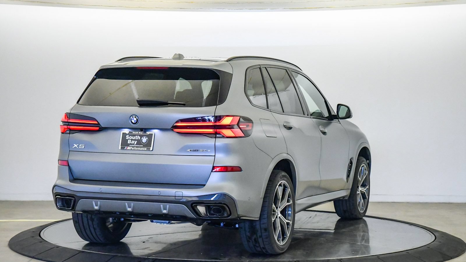 New 2026 BMW X5 xDrive50e AWD/4WD image 5