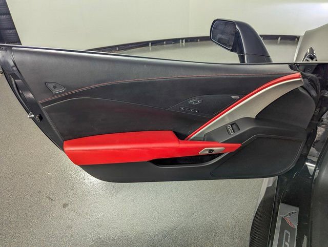 Used 2016 Chevrolet Corvette Z06 w/ 3LZ Preferred Equipment Group image 20