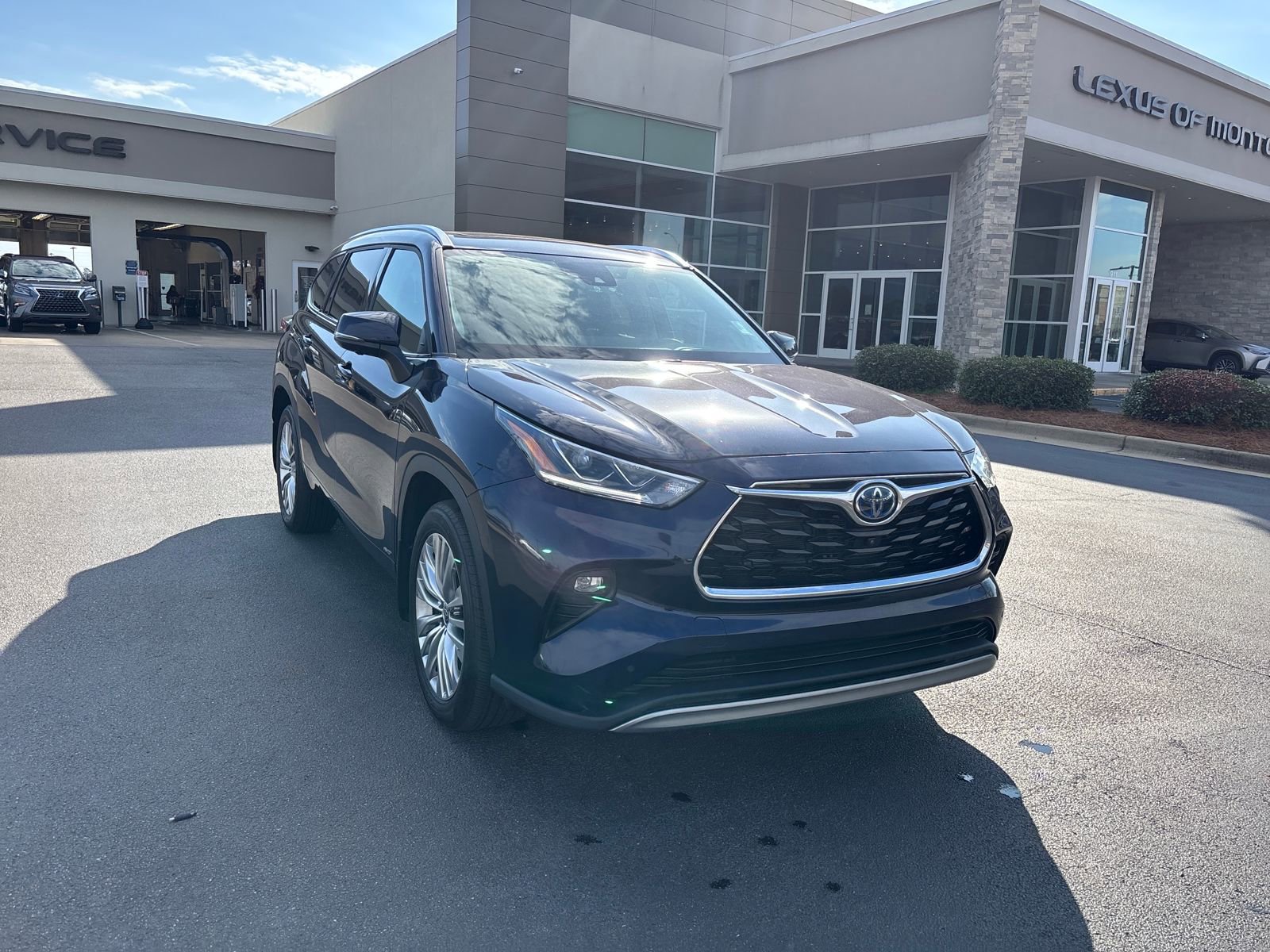 Used 2023 Toyota Highlander Platinum image 7