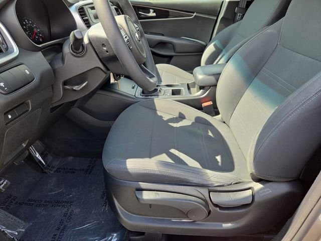 Used 2016 Kia Sorento L image 11