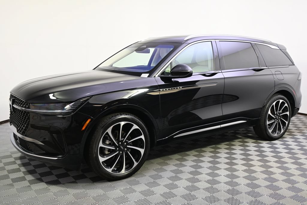 Certified 2024 Lincoln Nautilus Black Label AWD/4WD image 2
