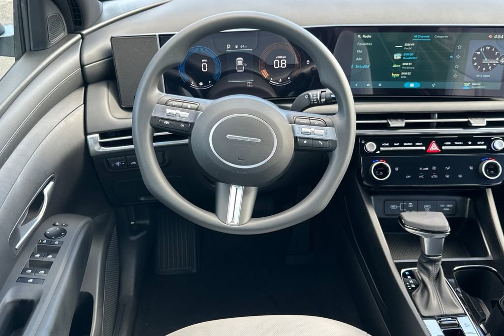 New 2026 Hyundai Santa Cruz SEL FWD image 11