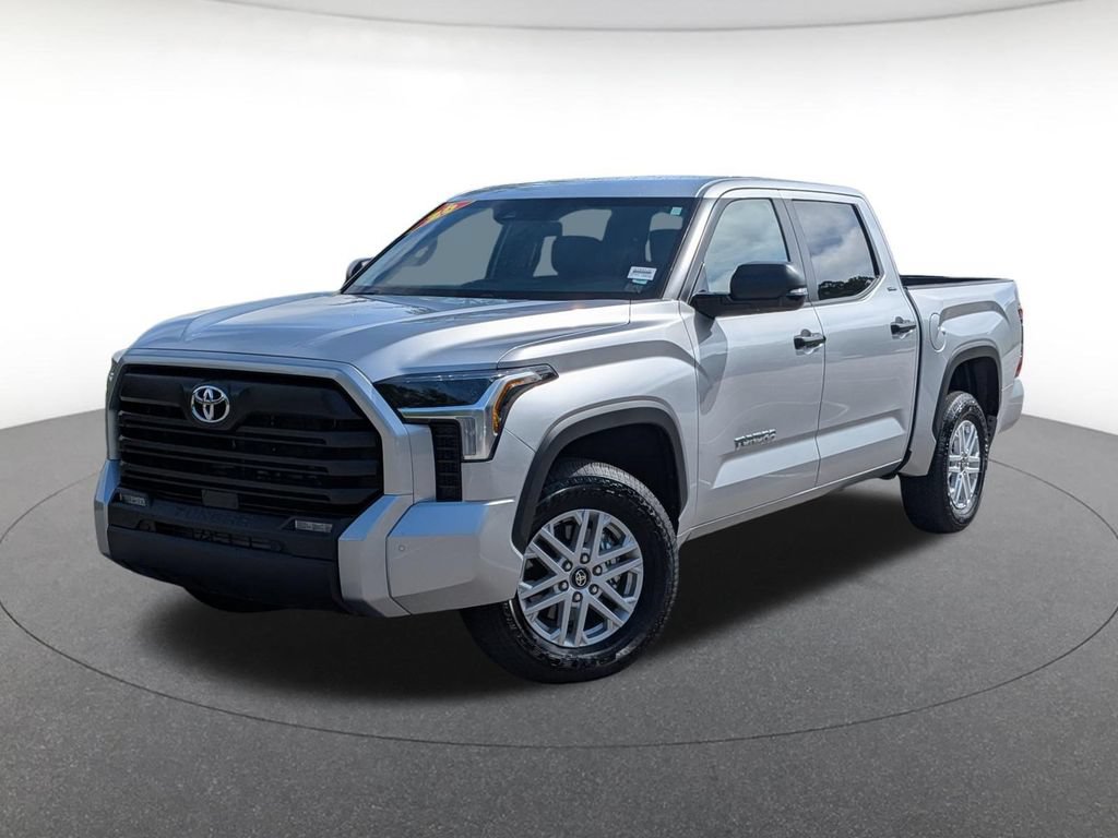 Used 2026 Toyota Tundra SR5 w/ SR5 Convenience Package AWD/4WD image 1