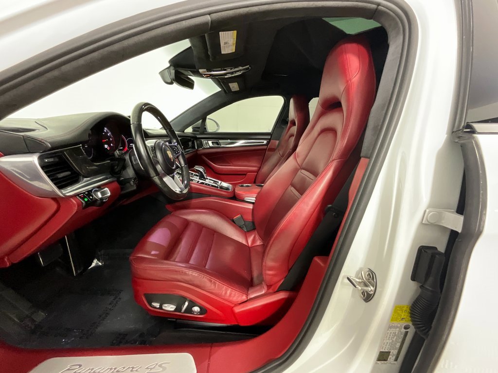 Used 2017 Porsche Panamera 4S image 16