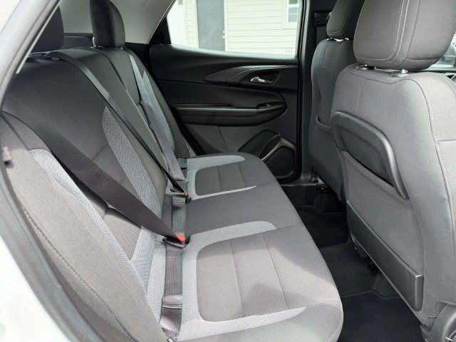 Used 2023 Chevrolet TrailBlazer LS AWD/4WD image 13