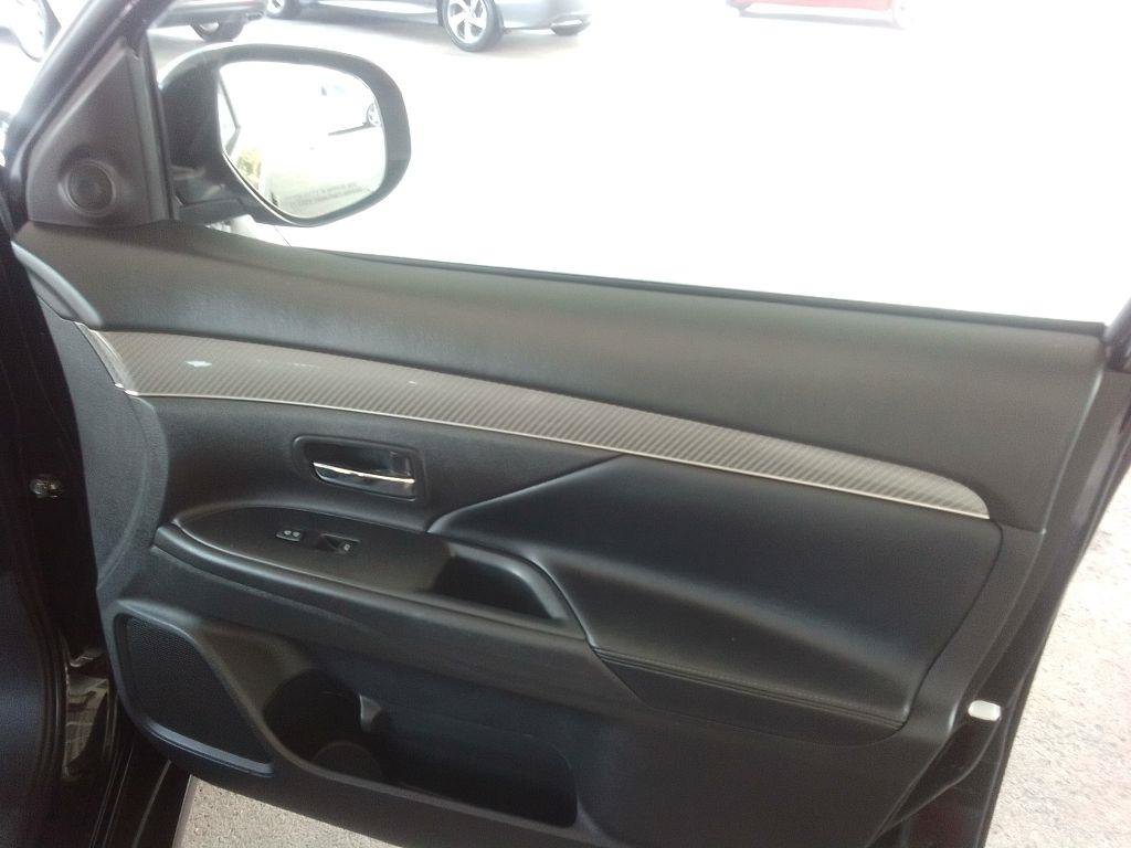 Used 2020 Mitsubishi Outlander SEL FWD image 25
