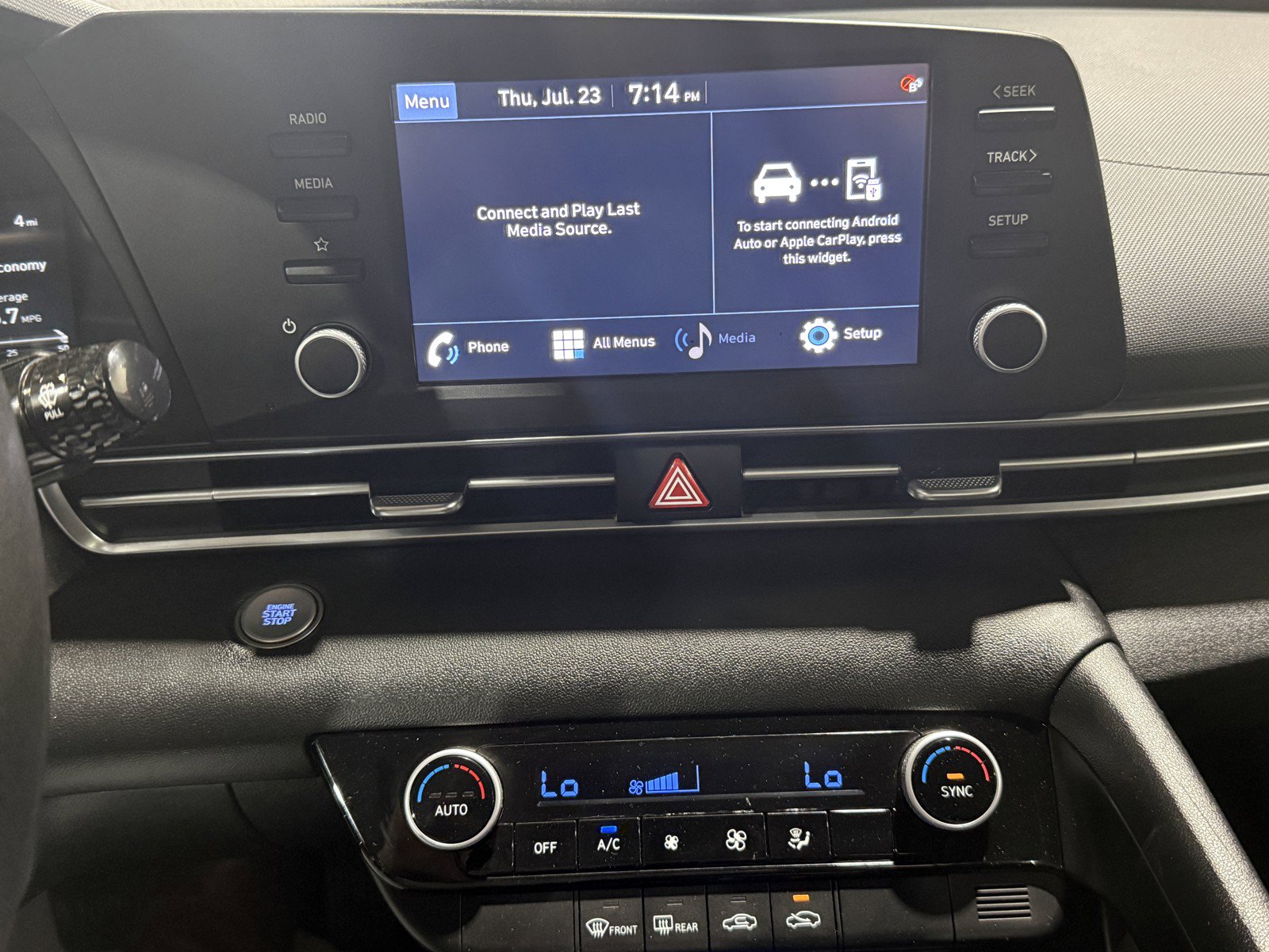 Used 2023 Hyundai Elantra SEL FWD image 12
