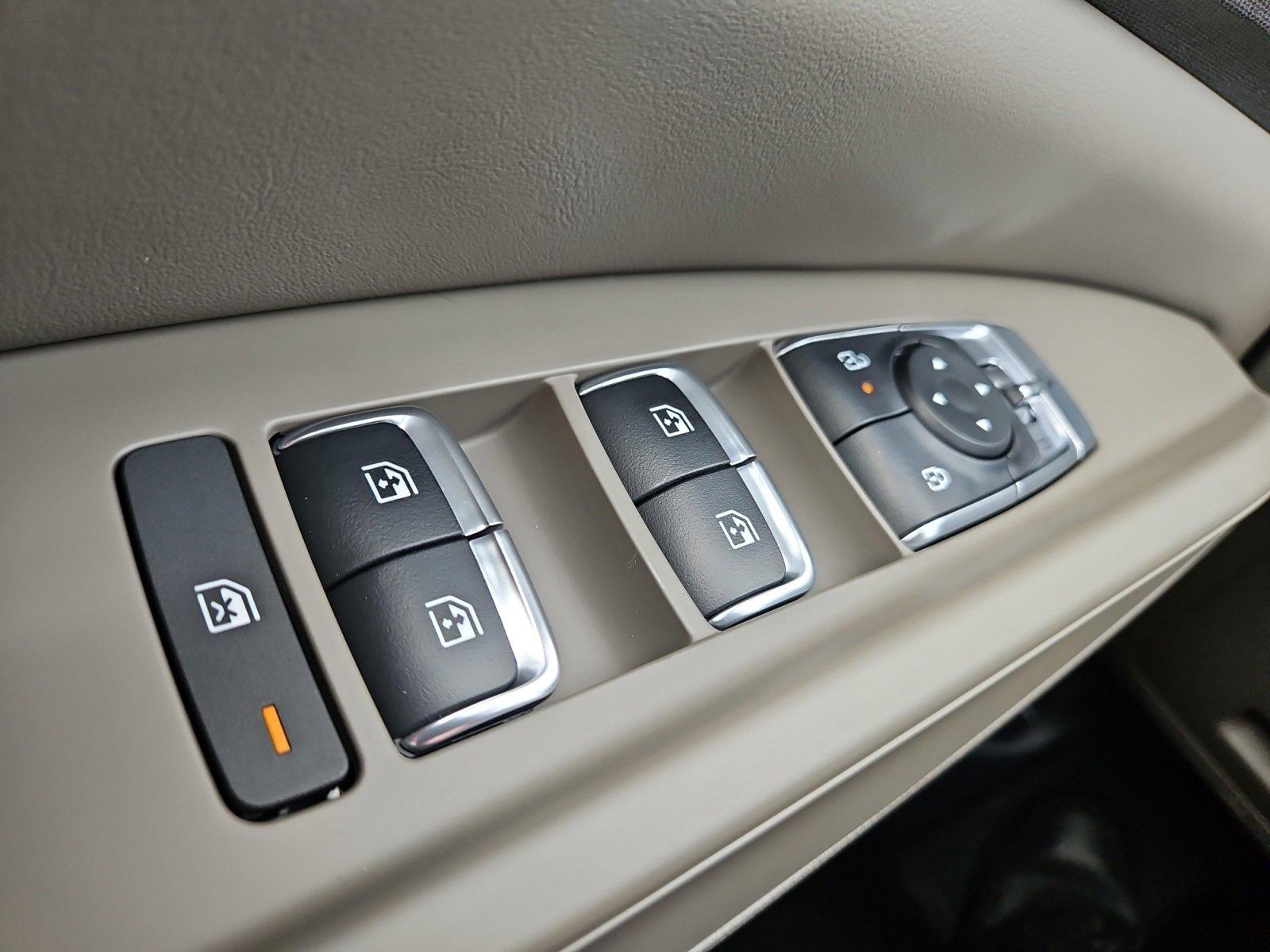 New 2026 Kia Carnival EX image 22