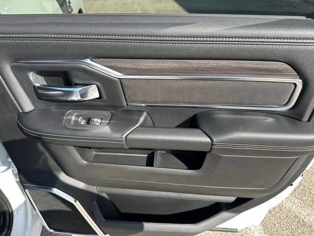 New 2026 RAM 3500 Laramie AWD/4WD image 48